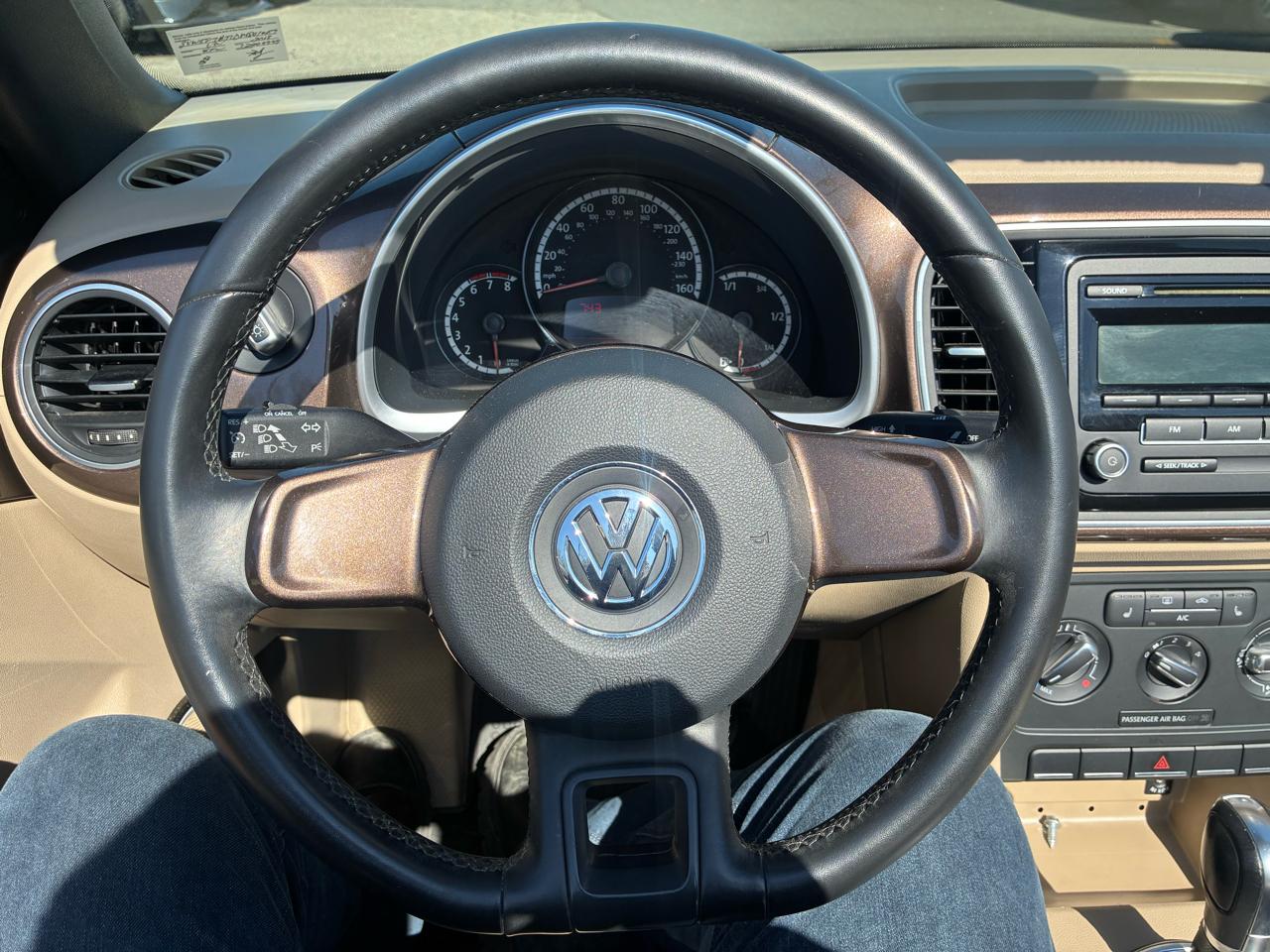 Volkswagen Beetle 2.5L Convertible 2013