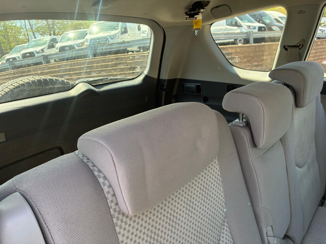 Toyota RAV4 Base V6 4WD 2008