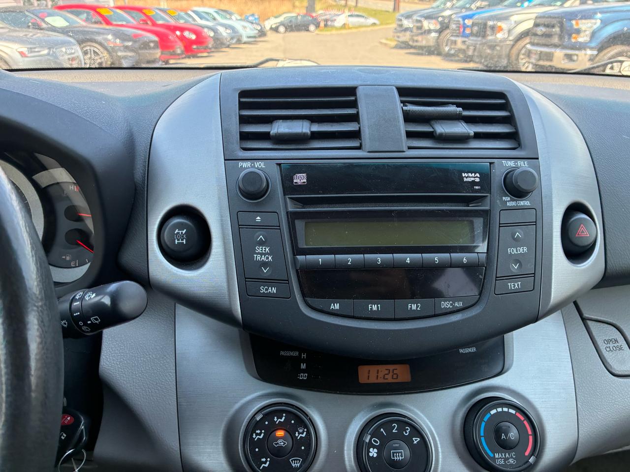 Toyota RAV4 Base V6 4WD 2008