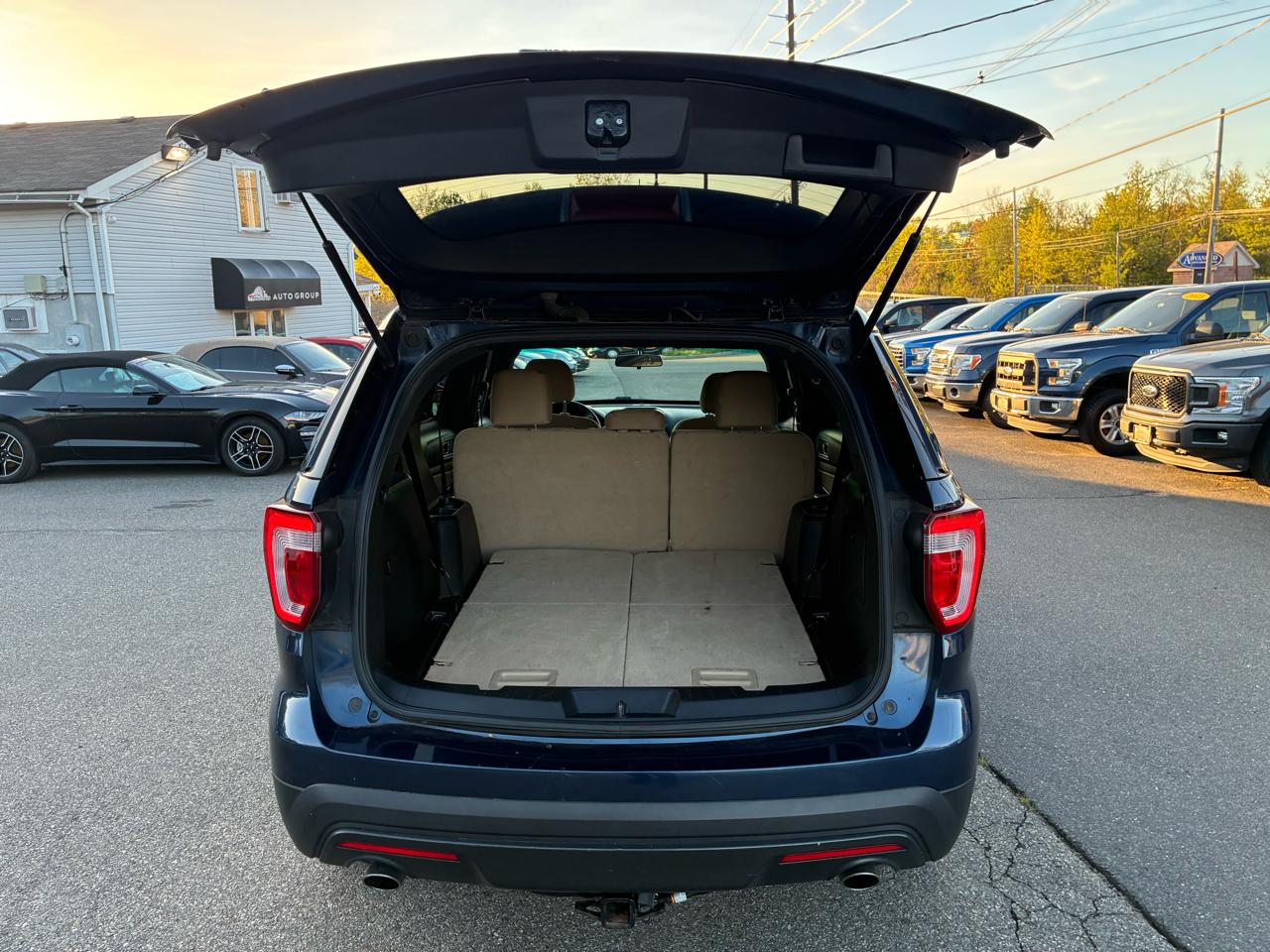 Ford Explorer Base 4WD 2016