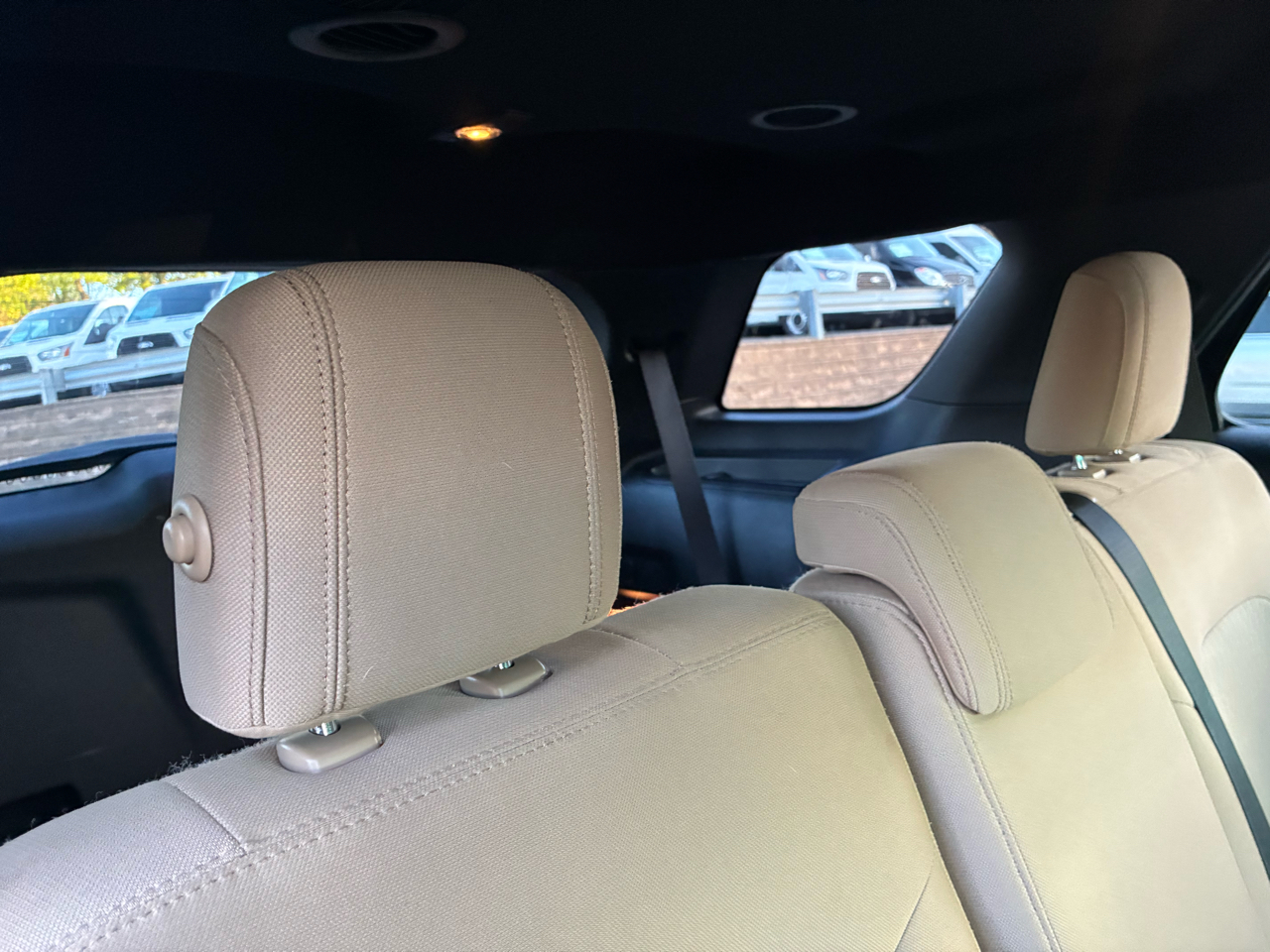 Ford Explorer Base 4WD 2016