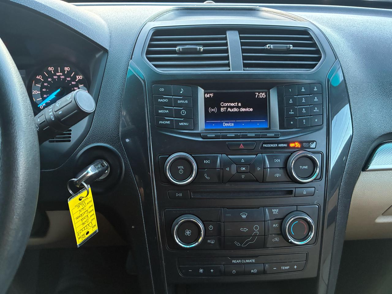 Ford Explorer Base 4WD 2016