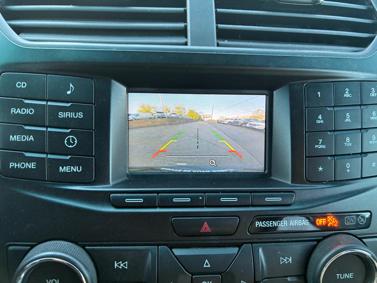 Ford Explorer Base 4WD 2016