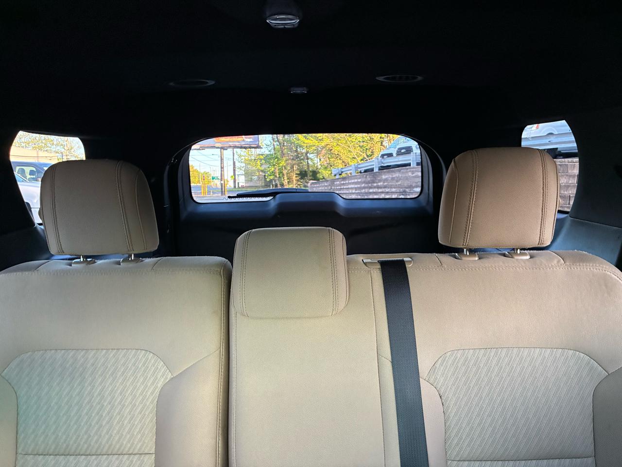 Ford Explorer Base 4WD 2016