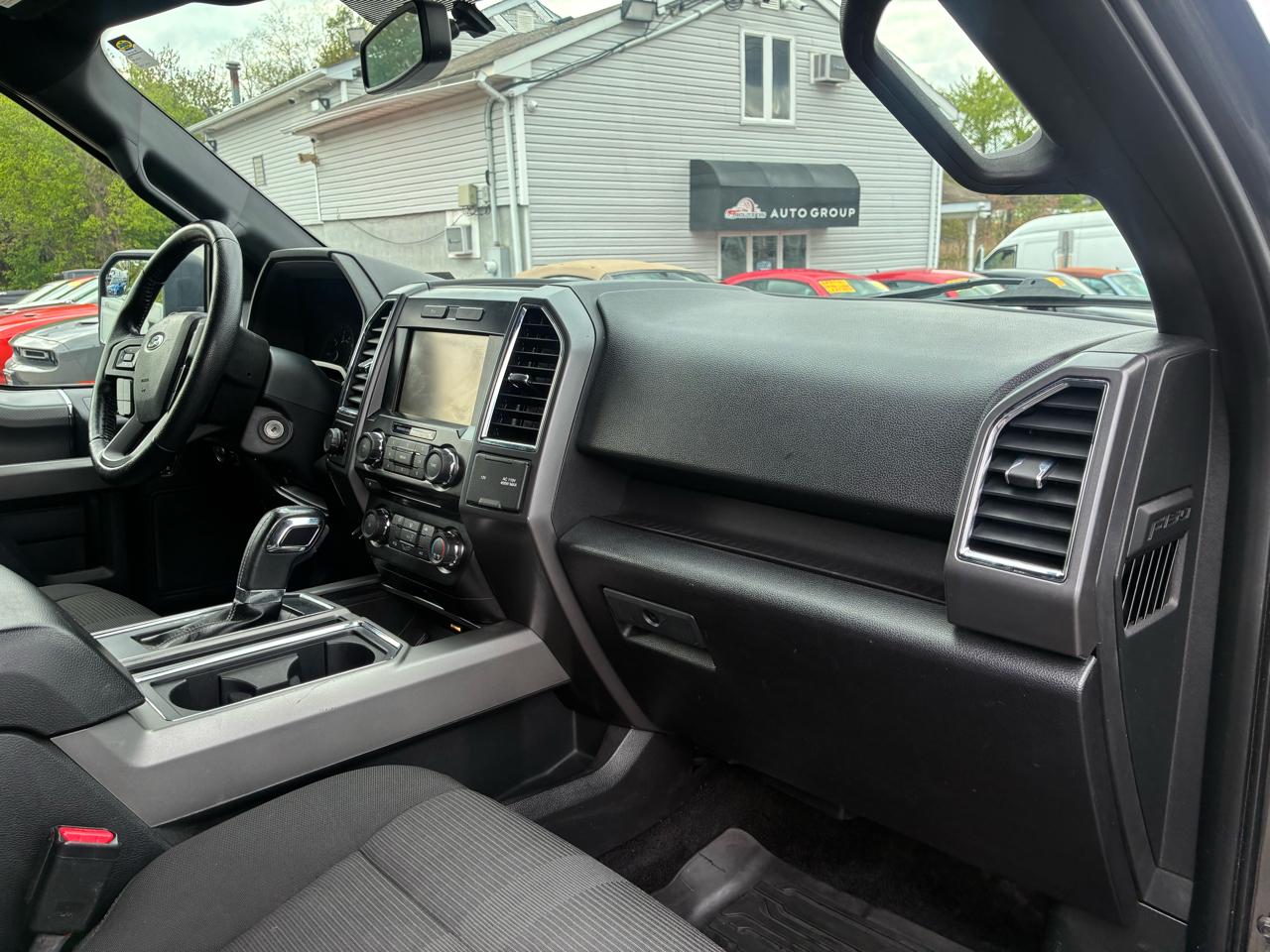 Ford F-150 XLT SuperCrew 6.5-ft. Bed 4WD 2015