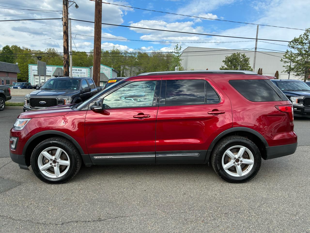 Ford Explorer XLT 4WD 2017