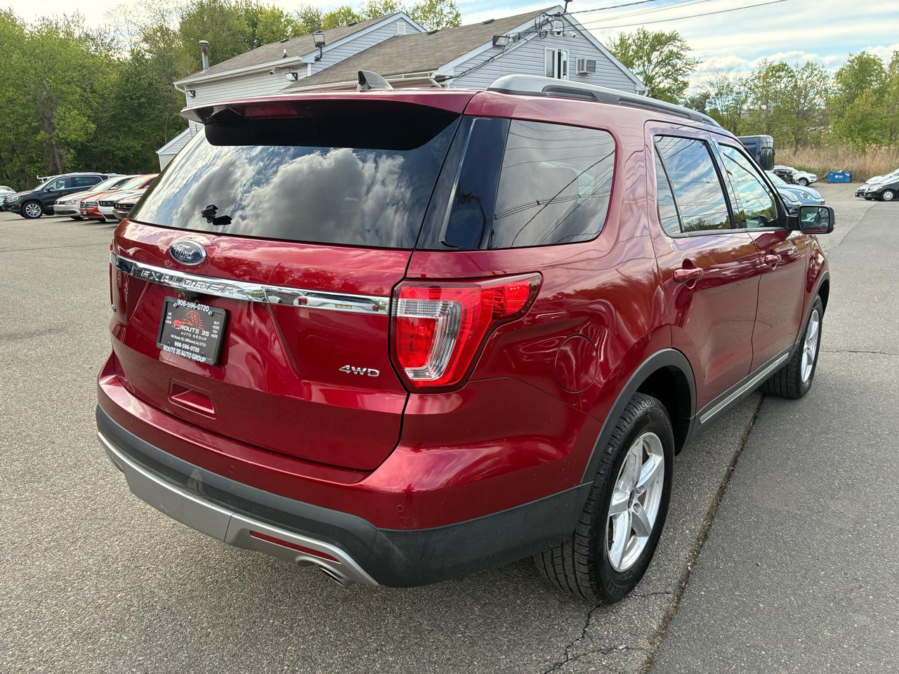 Ford Explorer XLT 4WD 2017