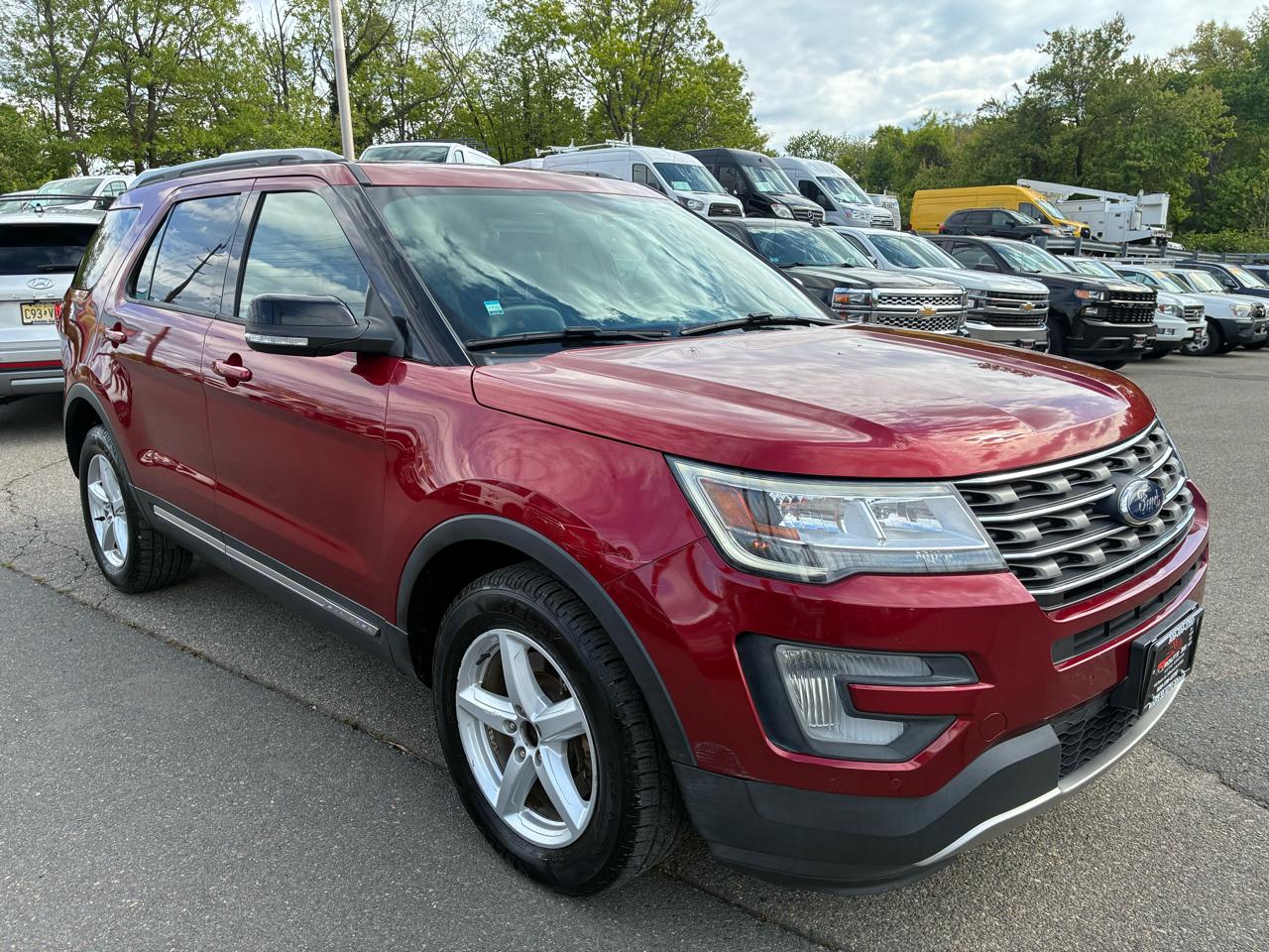 Ford Explorer XLT 4WD 2017