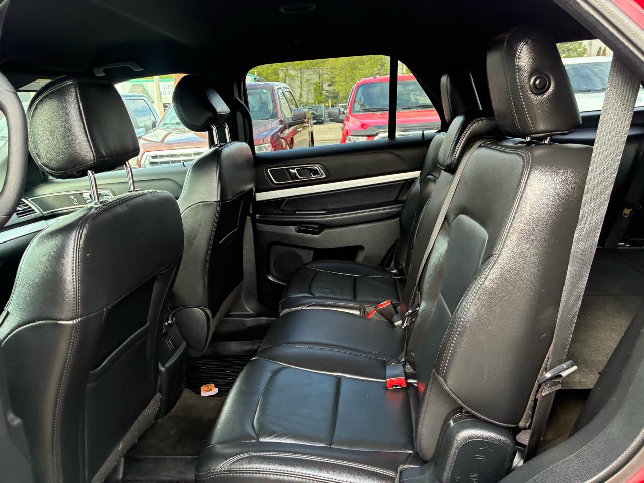 Ford Explorer XLT 4WD 2017