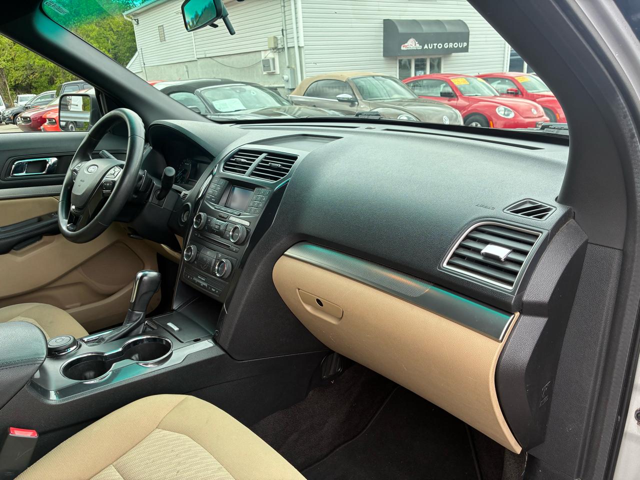 Ford Explorer Base 4WD 2016