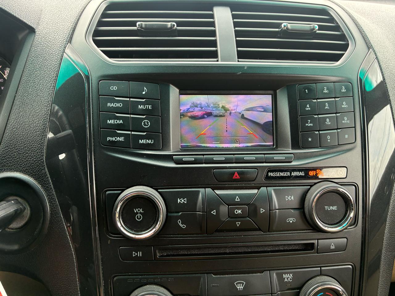 Ford Explorer Base 4WD 2016