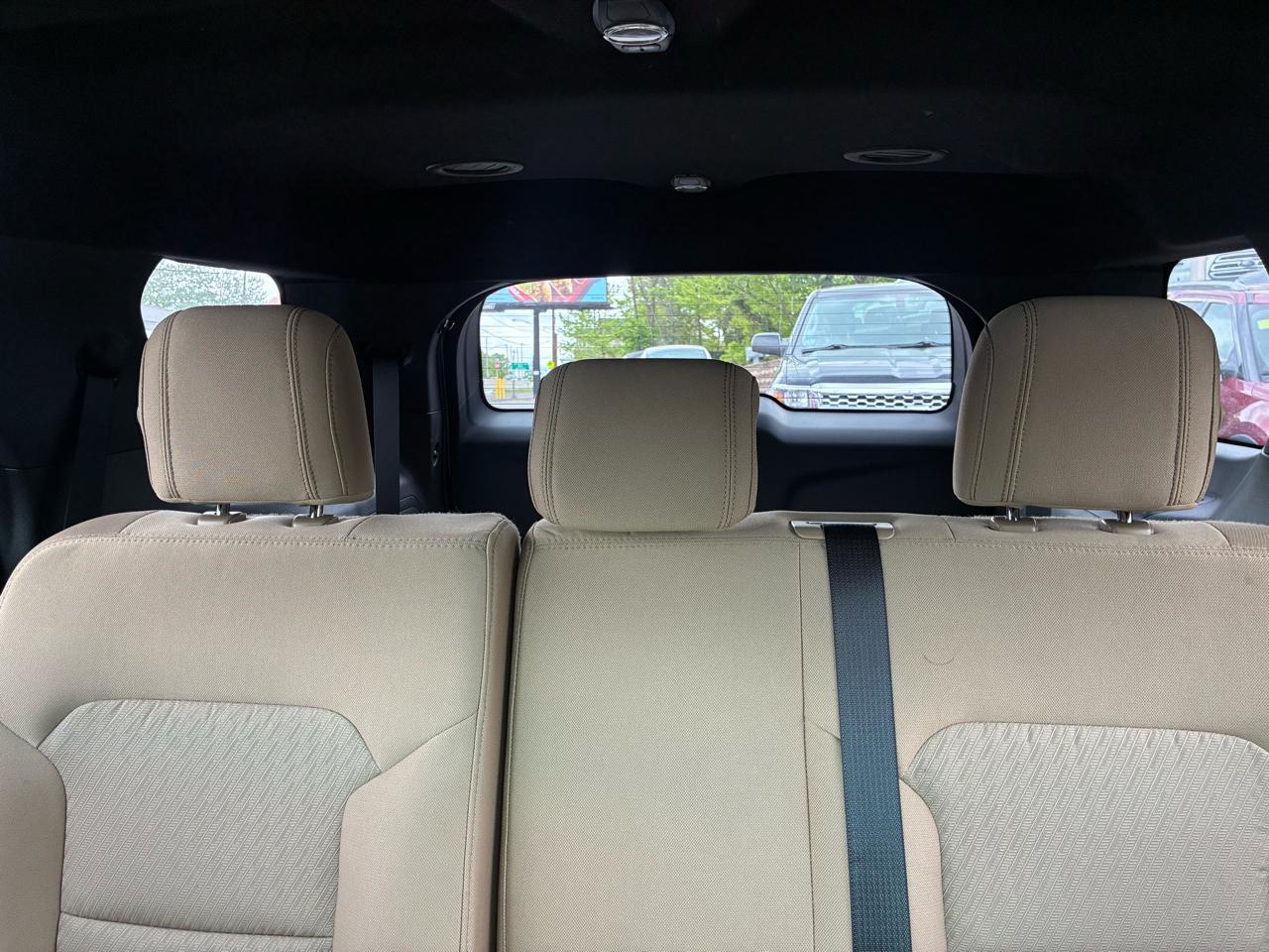 Ford Explorer Base 4WD 2016