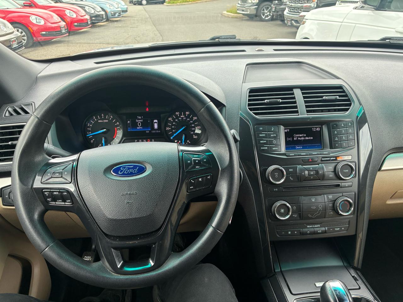 Ford Explorer Base 4WD 2016