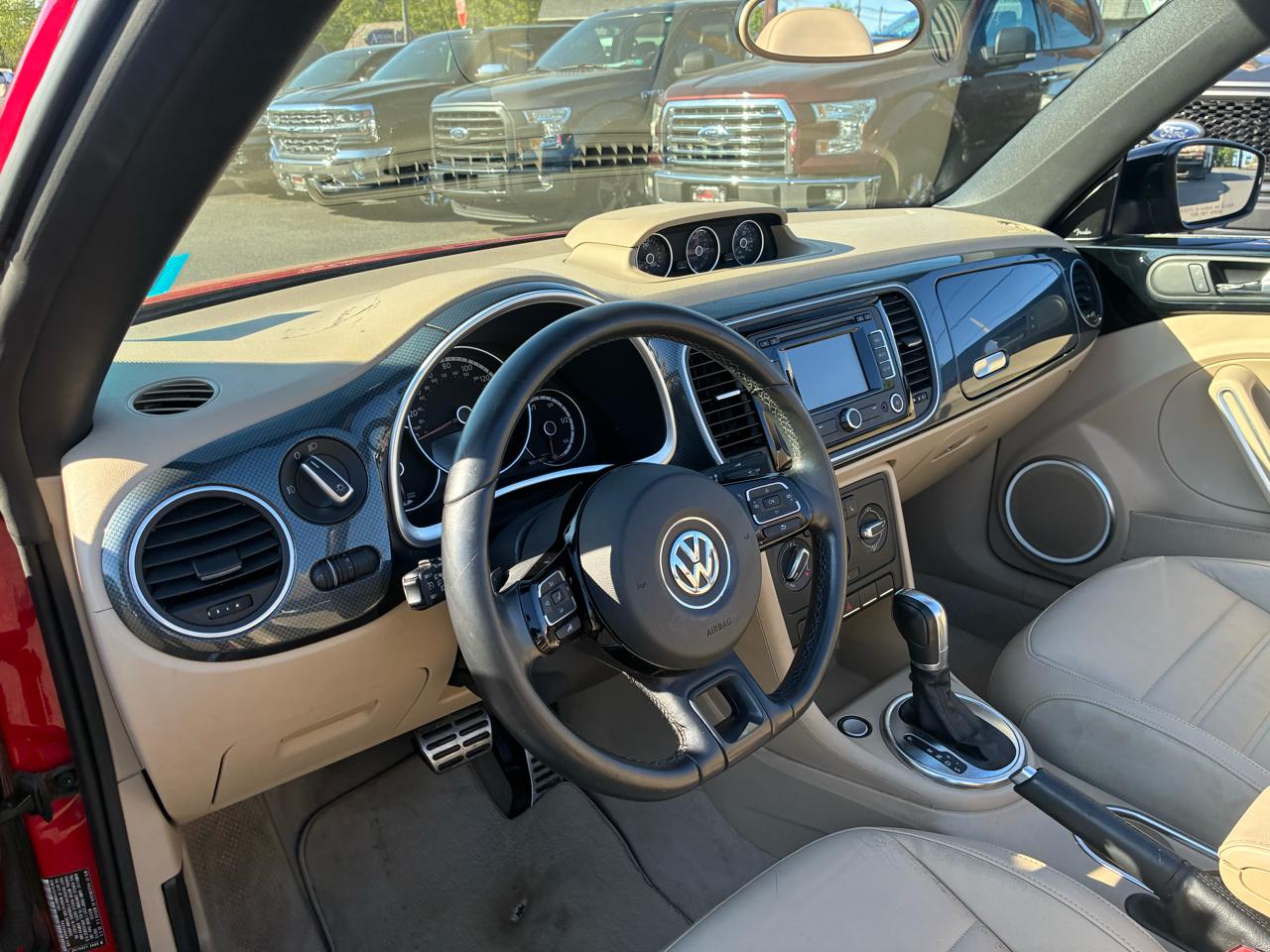 Volkswagen Beetle 2.0T Turbo Convertible 2013
