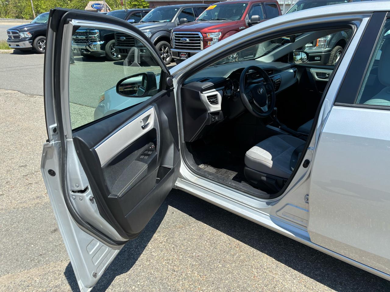 Toyota Corolla LE CVT 2016