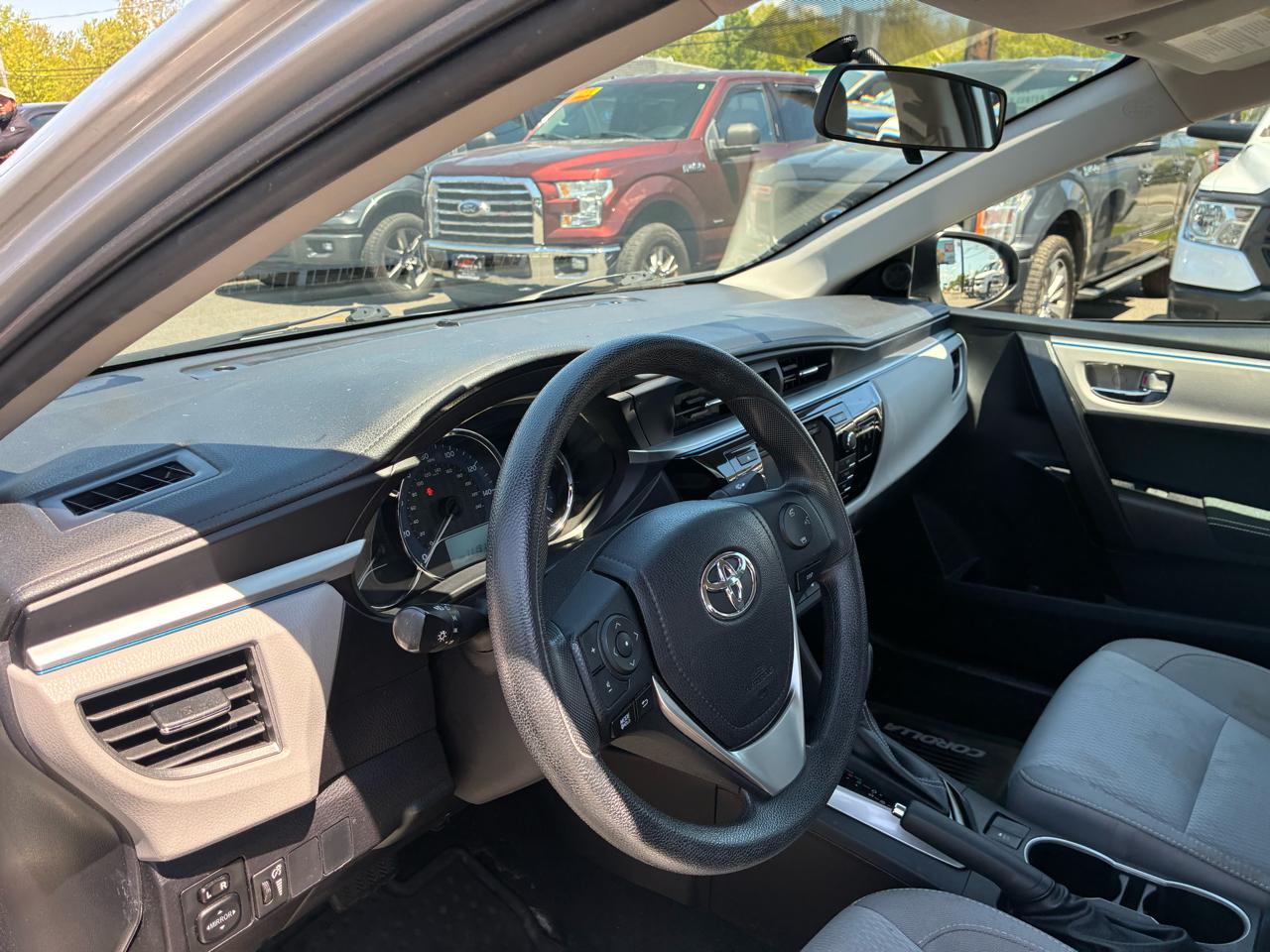 Toyota Corolla LE CVT 2016