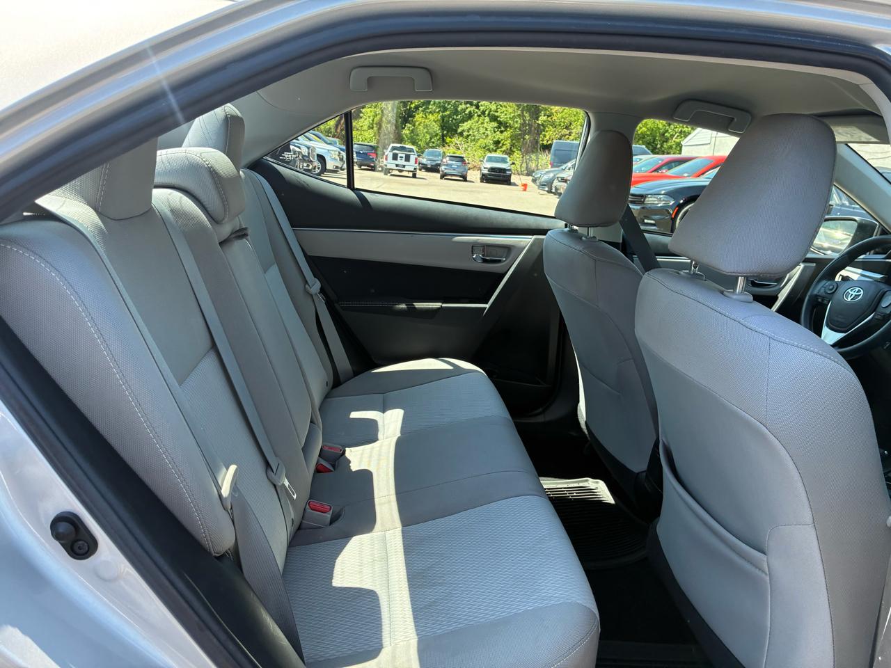 Toyota Corolla LE CVT 2016