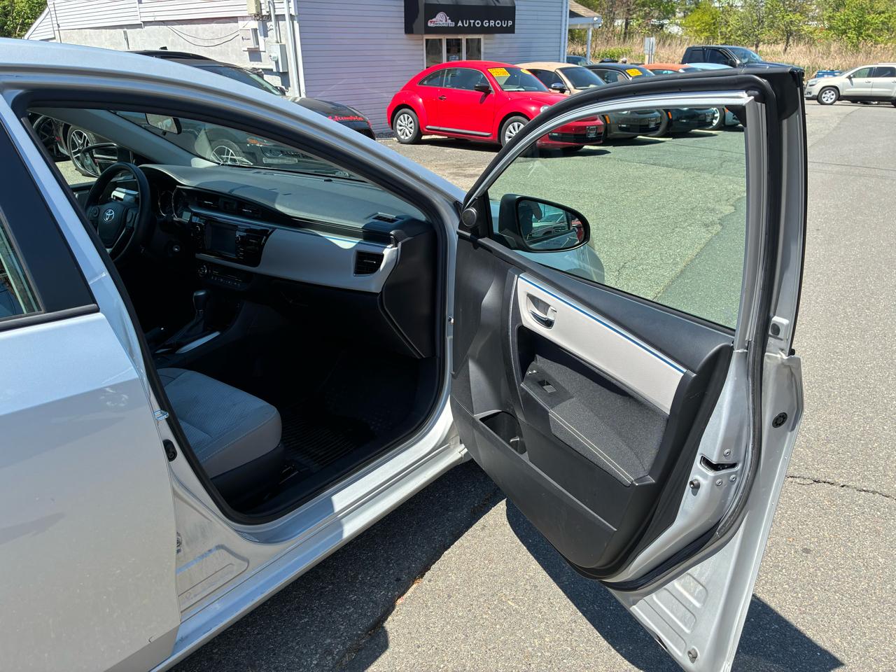 Toyota Corolla LE CVT 2016