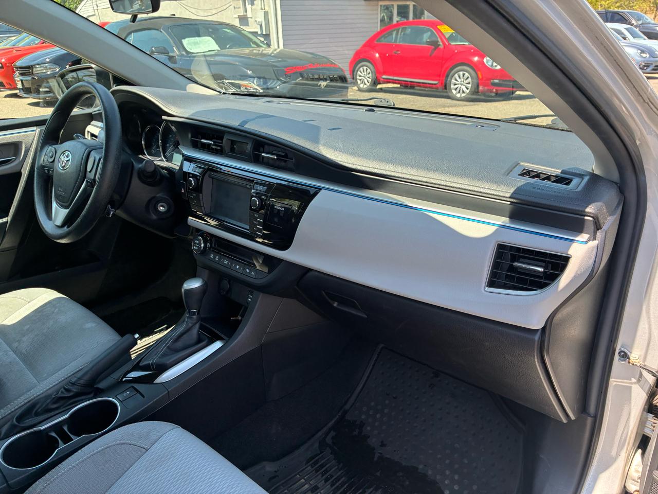 Toyota Corolla LE CVT 2016