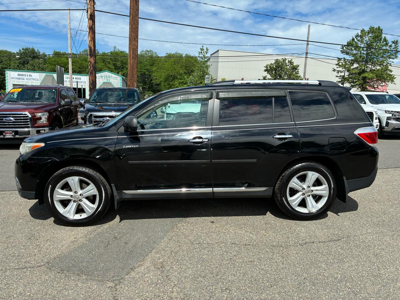 Toyota Highlander Limited 2WD 2012