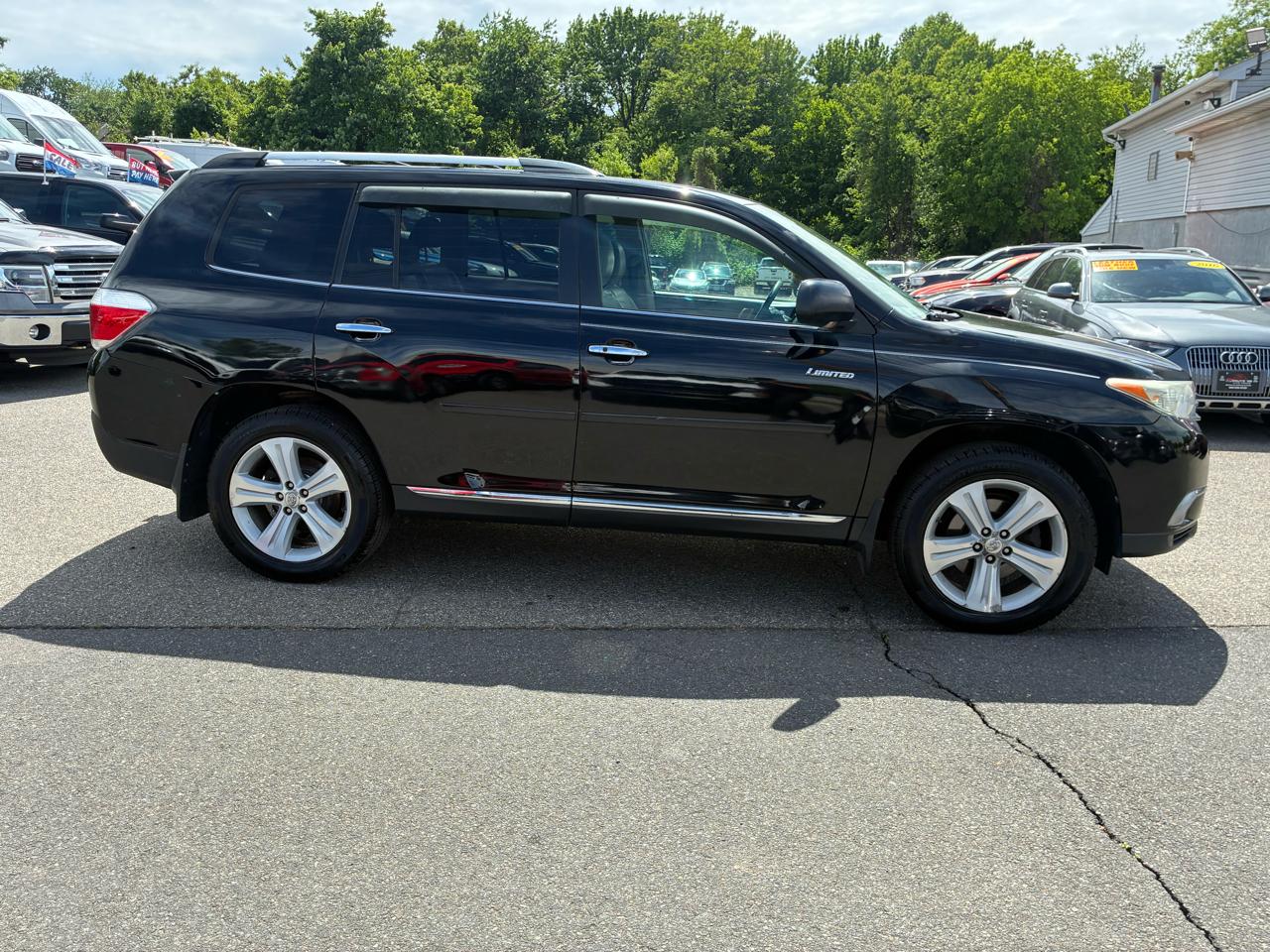Toyota Highlander Limited 2WD 2012