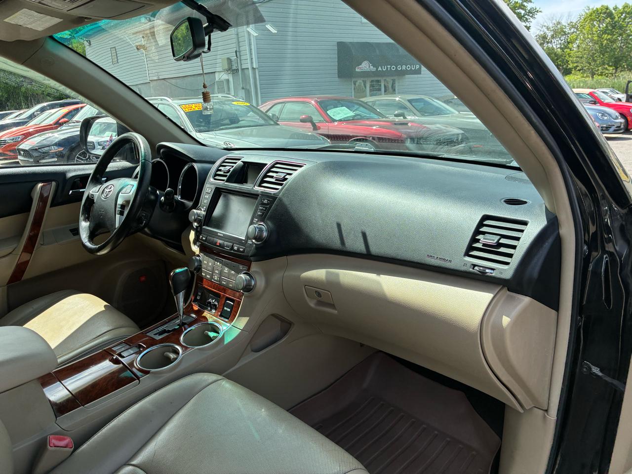 Toyota Highlander Limited 2WD 2012