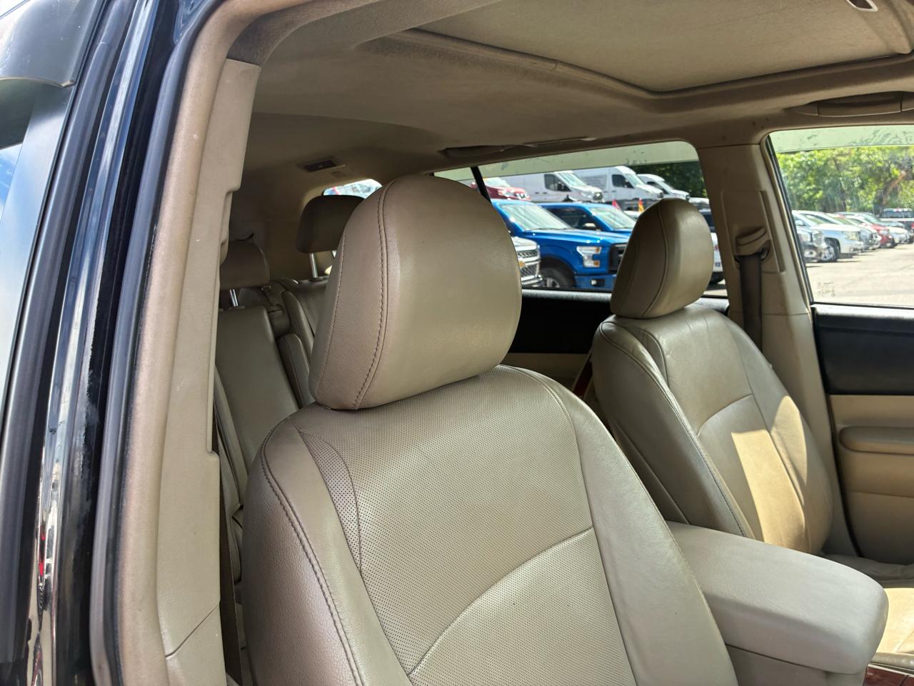Toyota Highlander Limited 2WD 2012