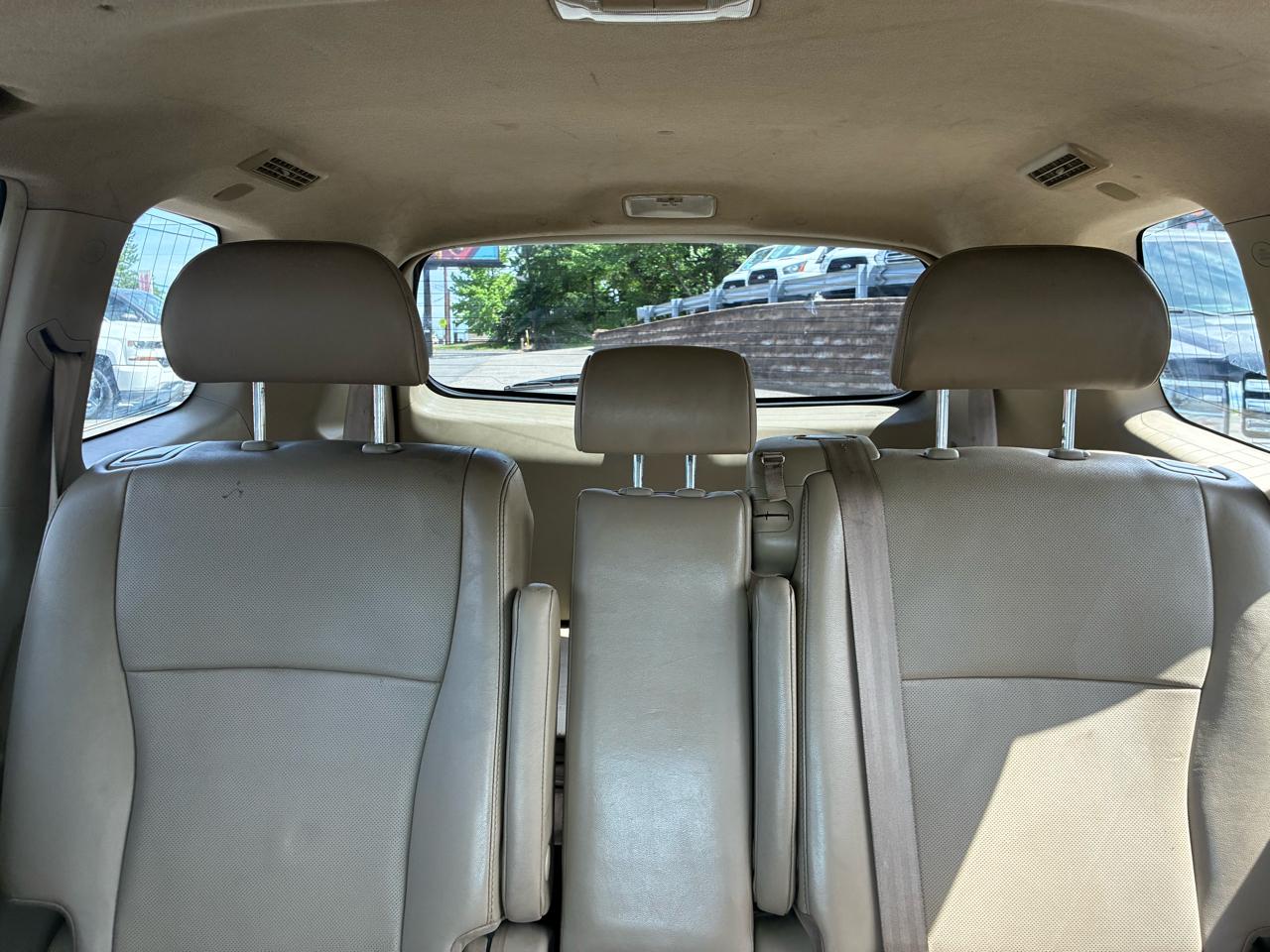 Toyota Highlander Limited 2WD 2012