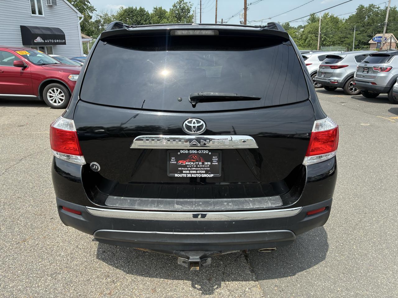 Toyota Highlander Limited 2WD 2012