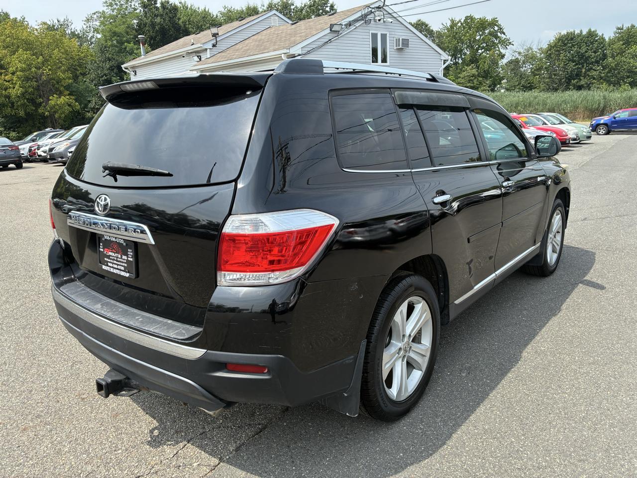 Toyota Highlander Limited 2WD 2012