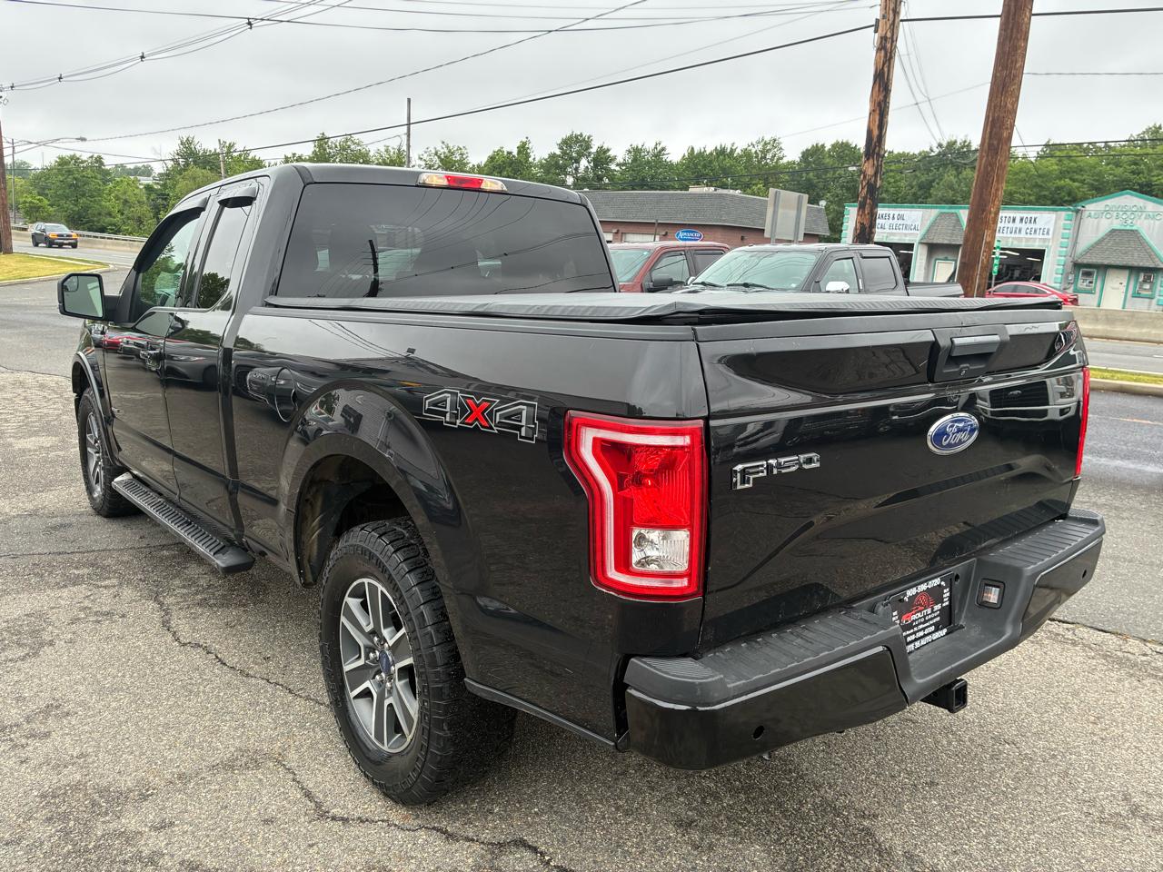 Ford F-150 XLT SuperCab 6.5-ft. Bed 4WD 2015