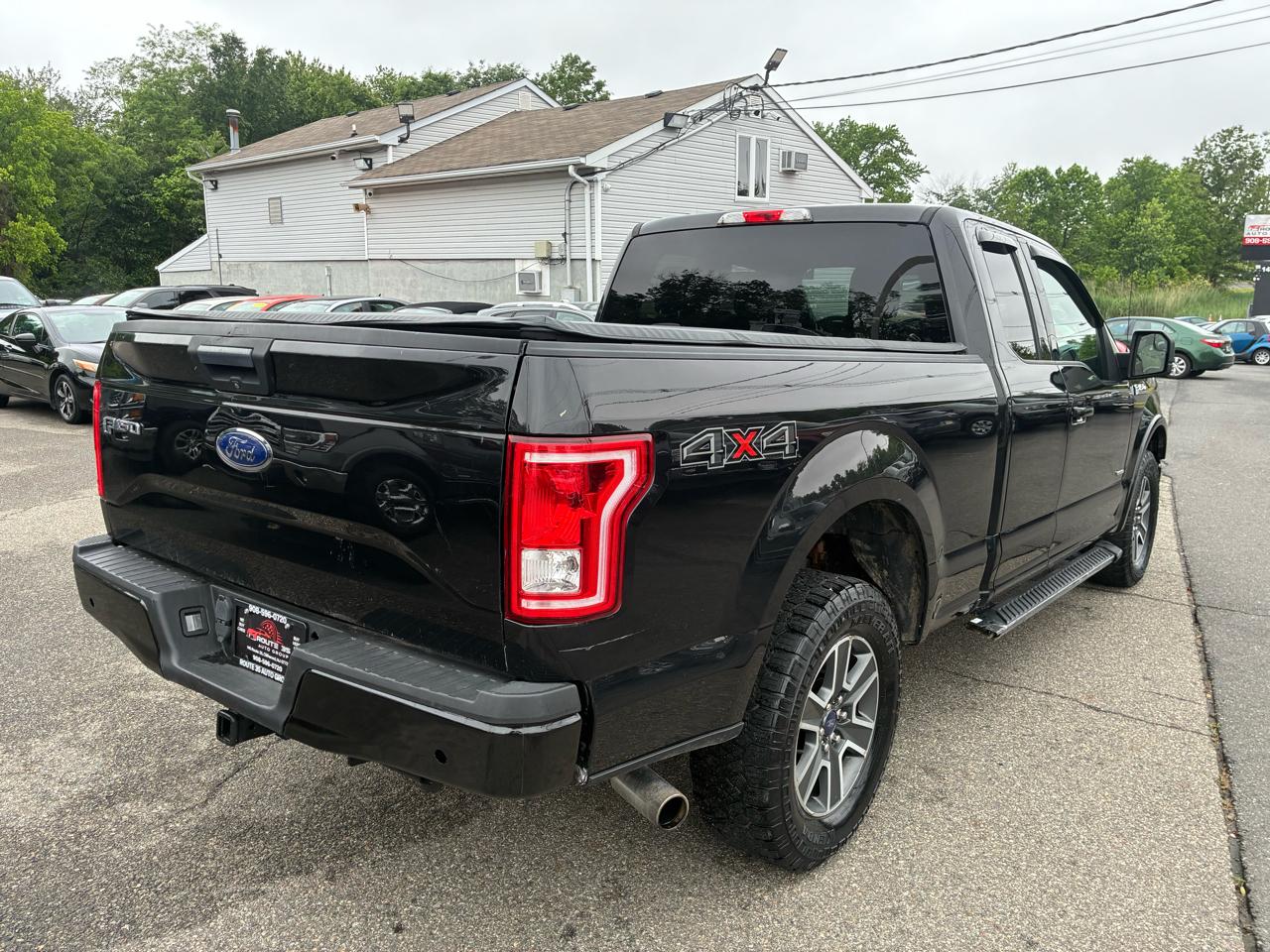 Ford F-150 XLT SuperCab 6.5-ft. Bed 4WD 2015