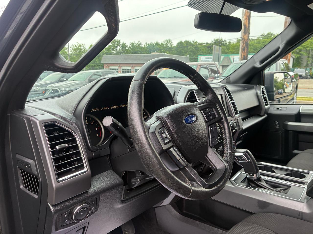 Ford F-150 XLT SuperCab 6.5-ft. Bed 4WD 2015