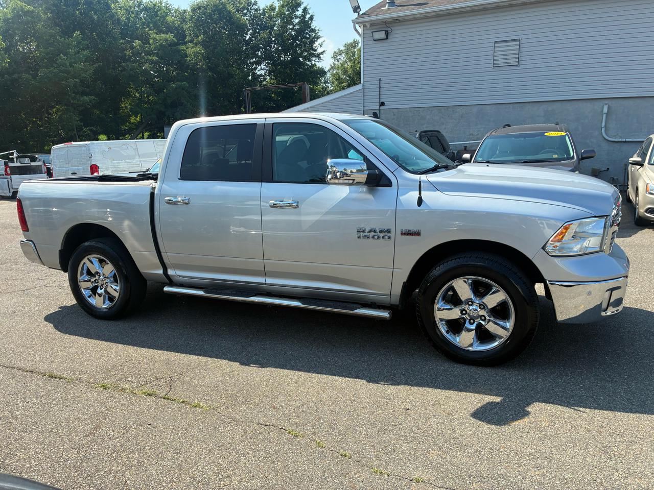 RAM 1500 Big Horn Crew Cab 4WD 2016