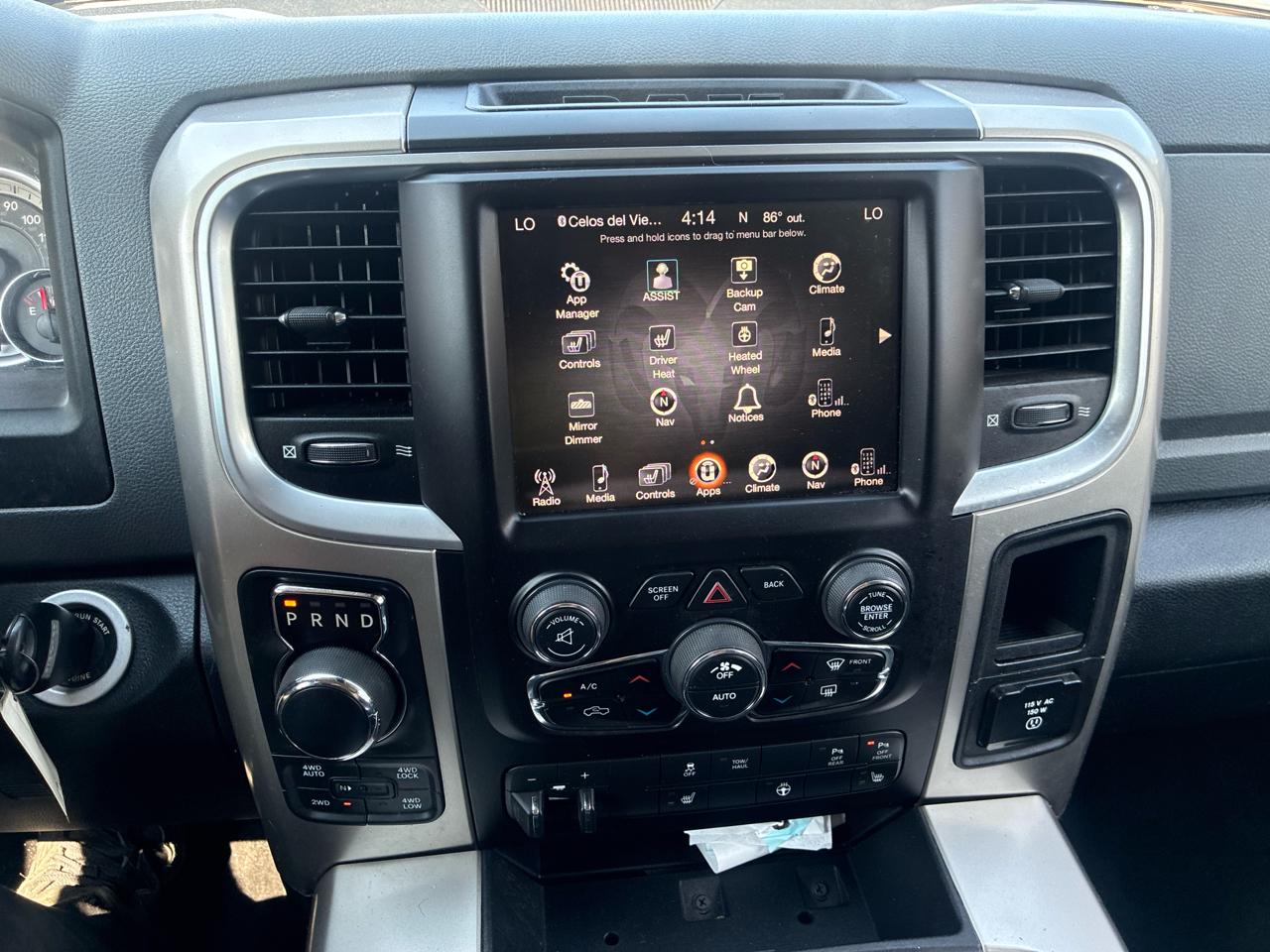 RAM 1500 Big Horn Crew Cab 4WD 2016