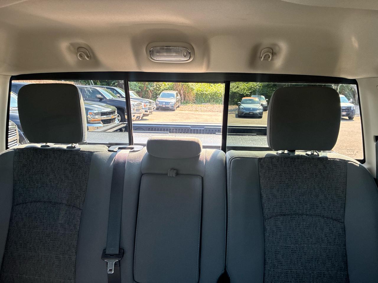 RAM 1500 Big Horn Crew Cab 4WD 2016
