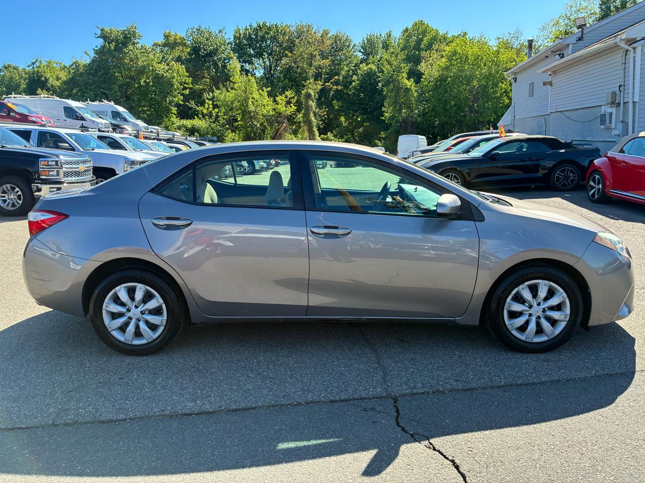 Toyota Corolla LE CVT 2016