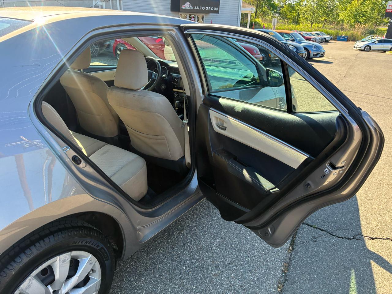 Toyota Corolla LE CVT 2016