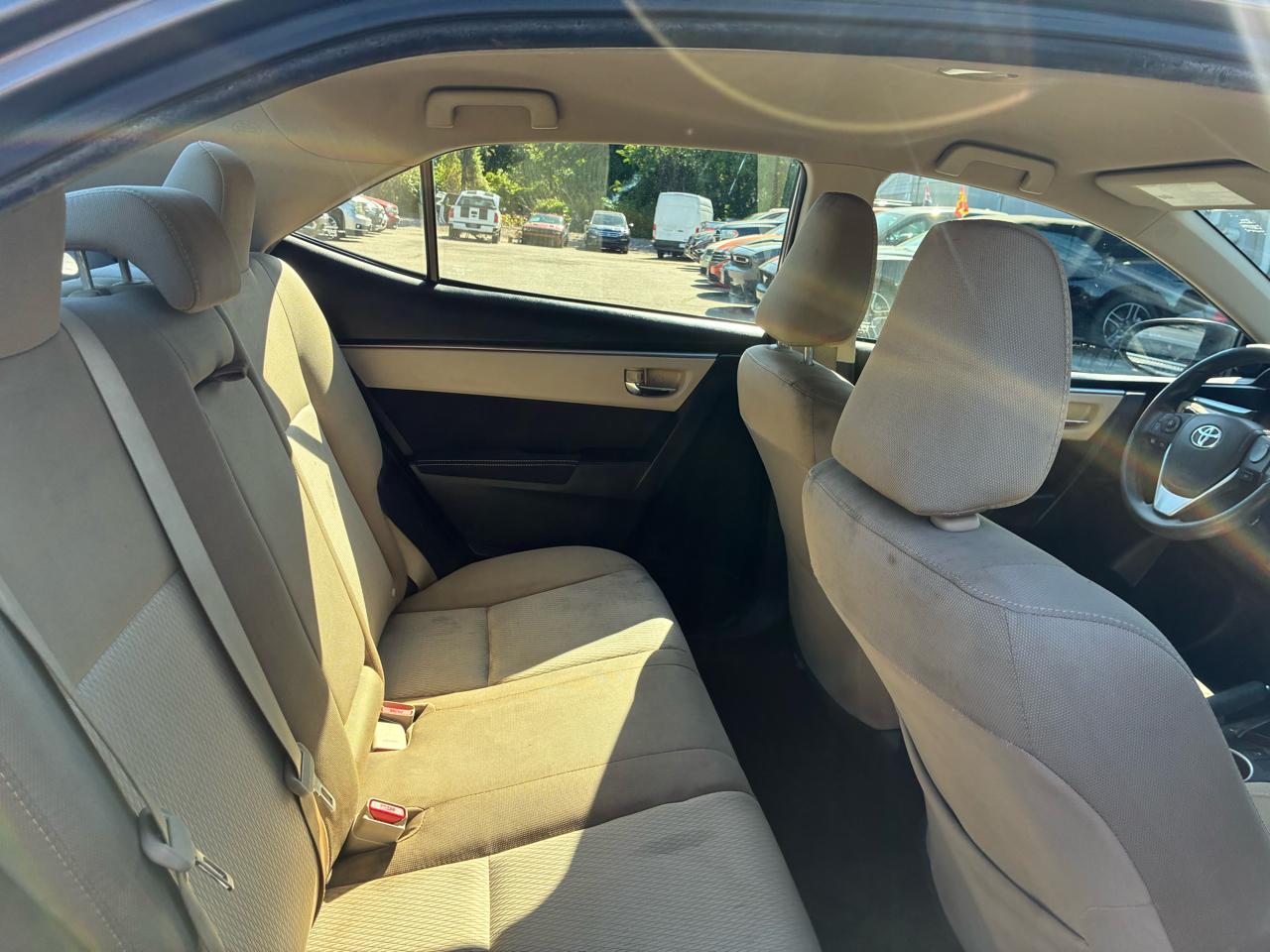 Toyota Corolla LE CVT 2016