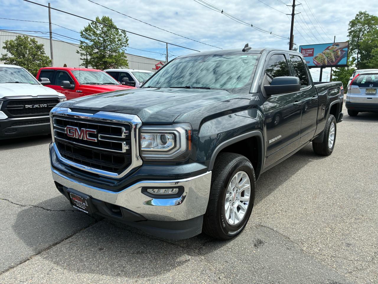 2017 GMC Sierra 1500 SLE Double Cab 4WD