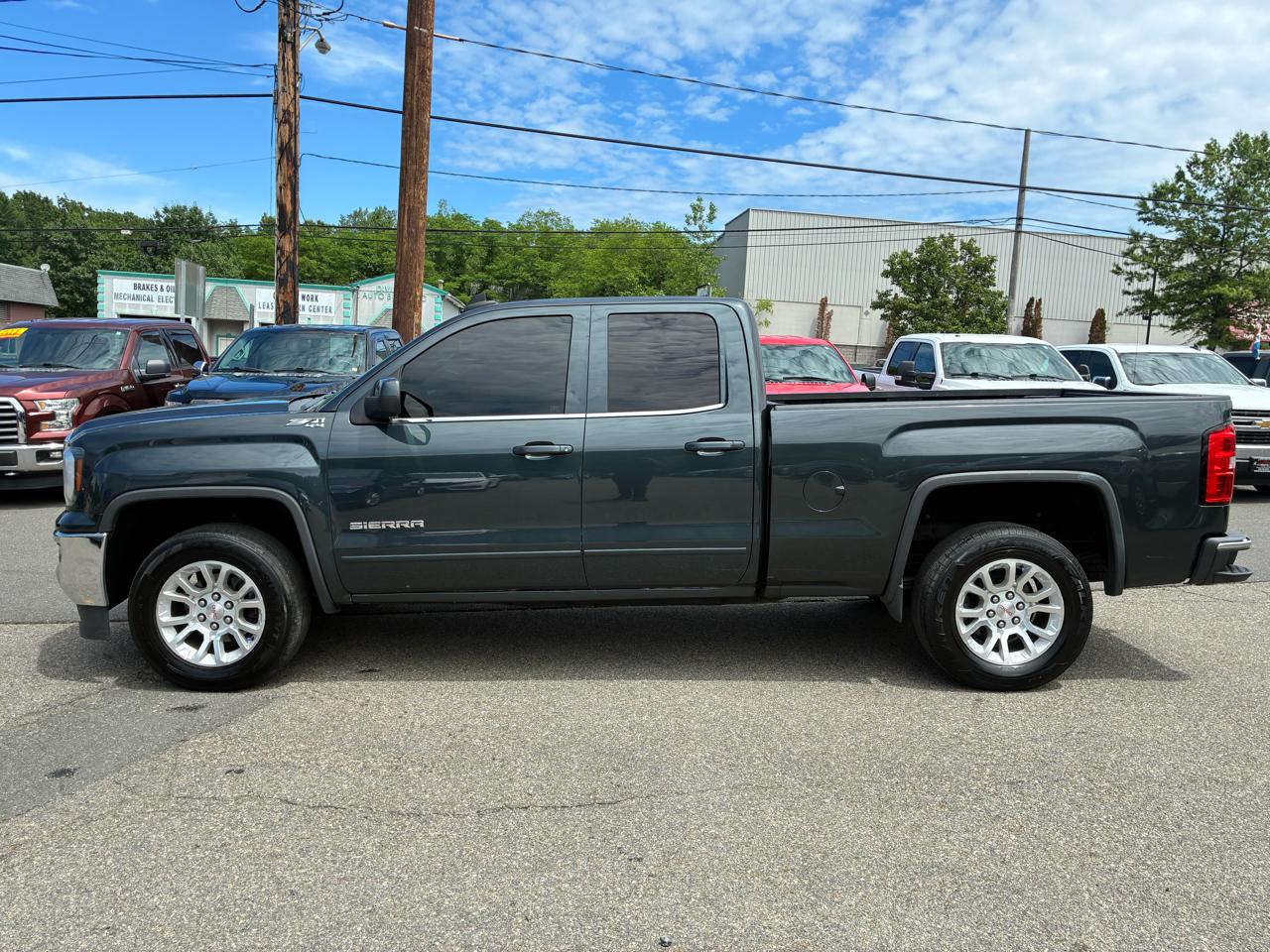 GMC Sierra 1500 SLE Double Cab 4WD 2017
