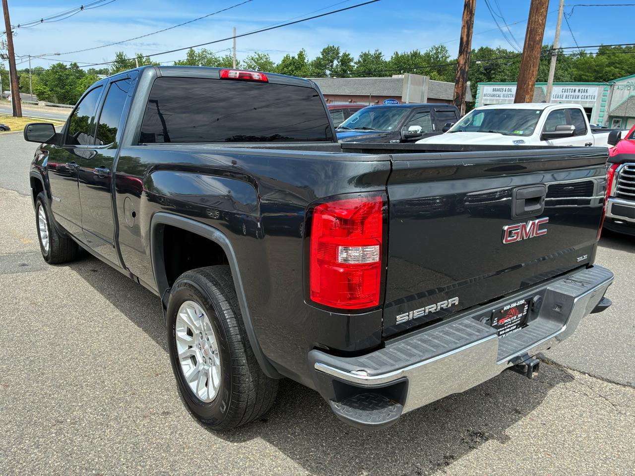 GMC Sierra 1500 SLE Double Cab 4WD 2017