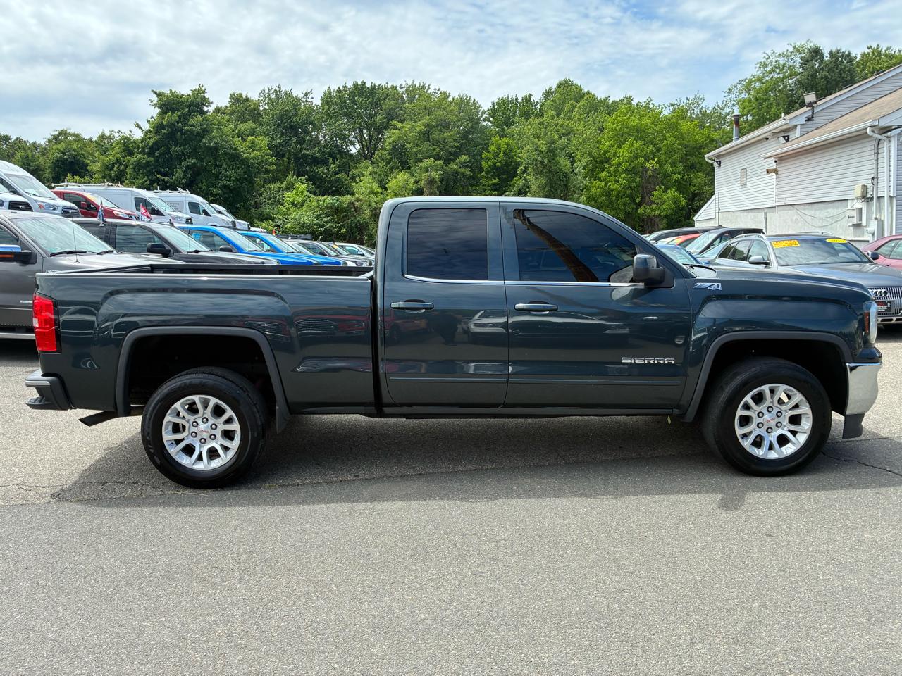 GMC Sierra 1500 SLE Double Cab 4WD 2017