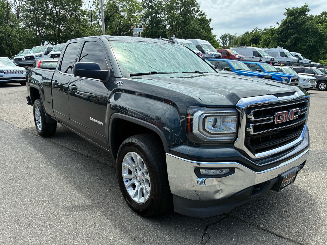 GMC Sierra 1500 SLE Double Cab 4WD 2017