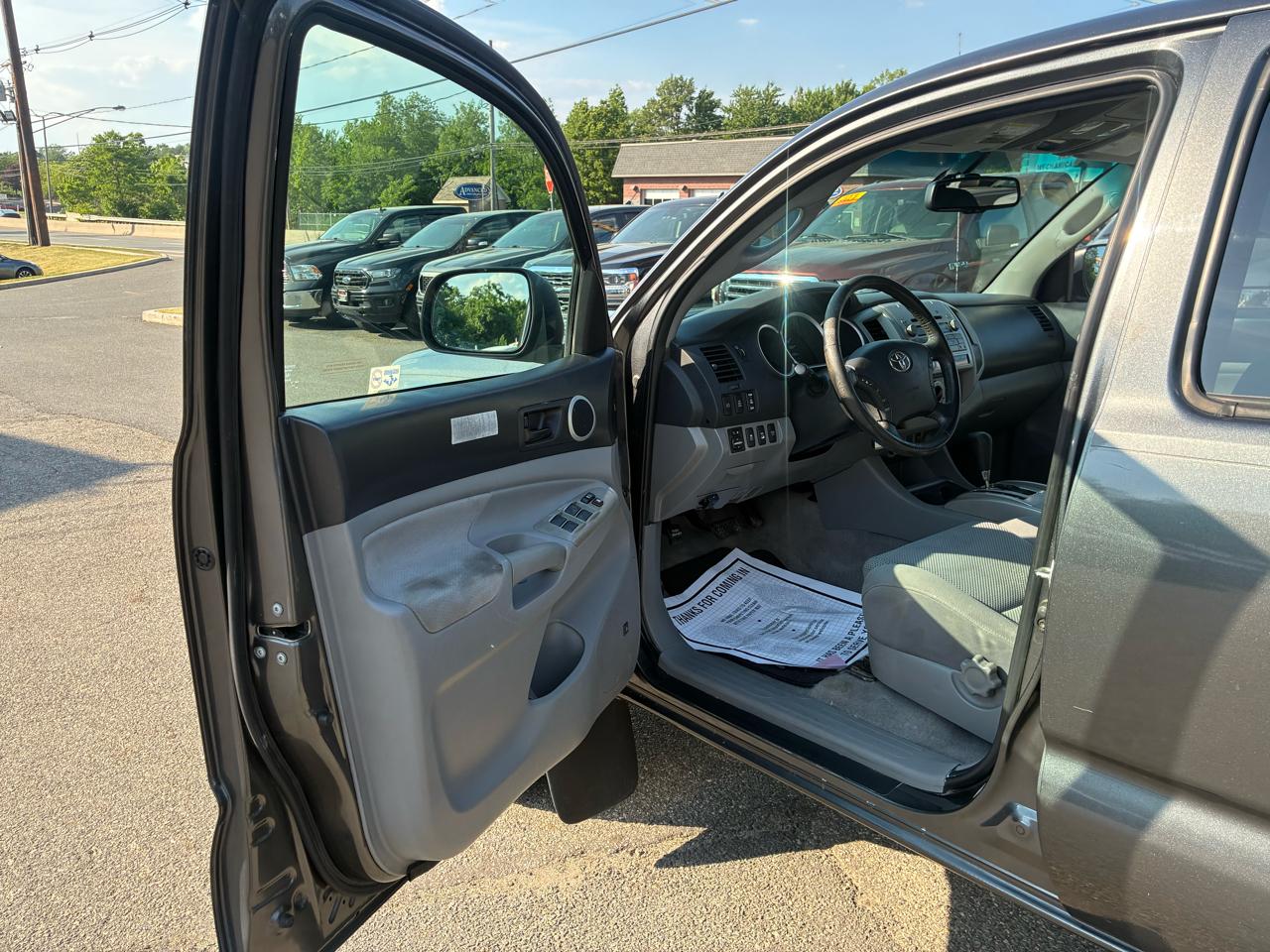 Toyota Tacoma Double Cab V6 4WD 2011