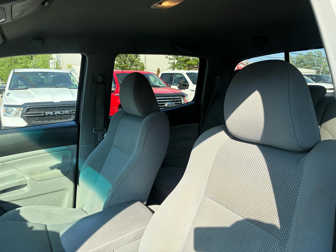 Toyota Tacoma Double Cab V6 4WD 2011