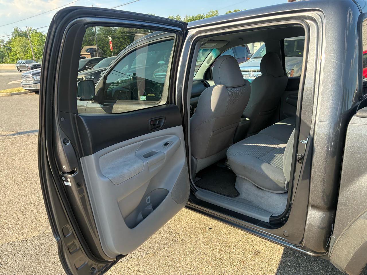 Toyota Tacoma Double Cab V6 4WD 2011