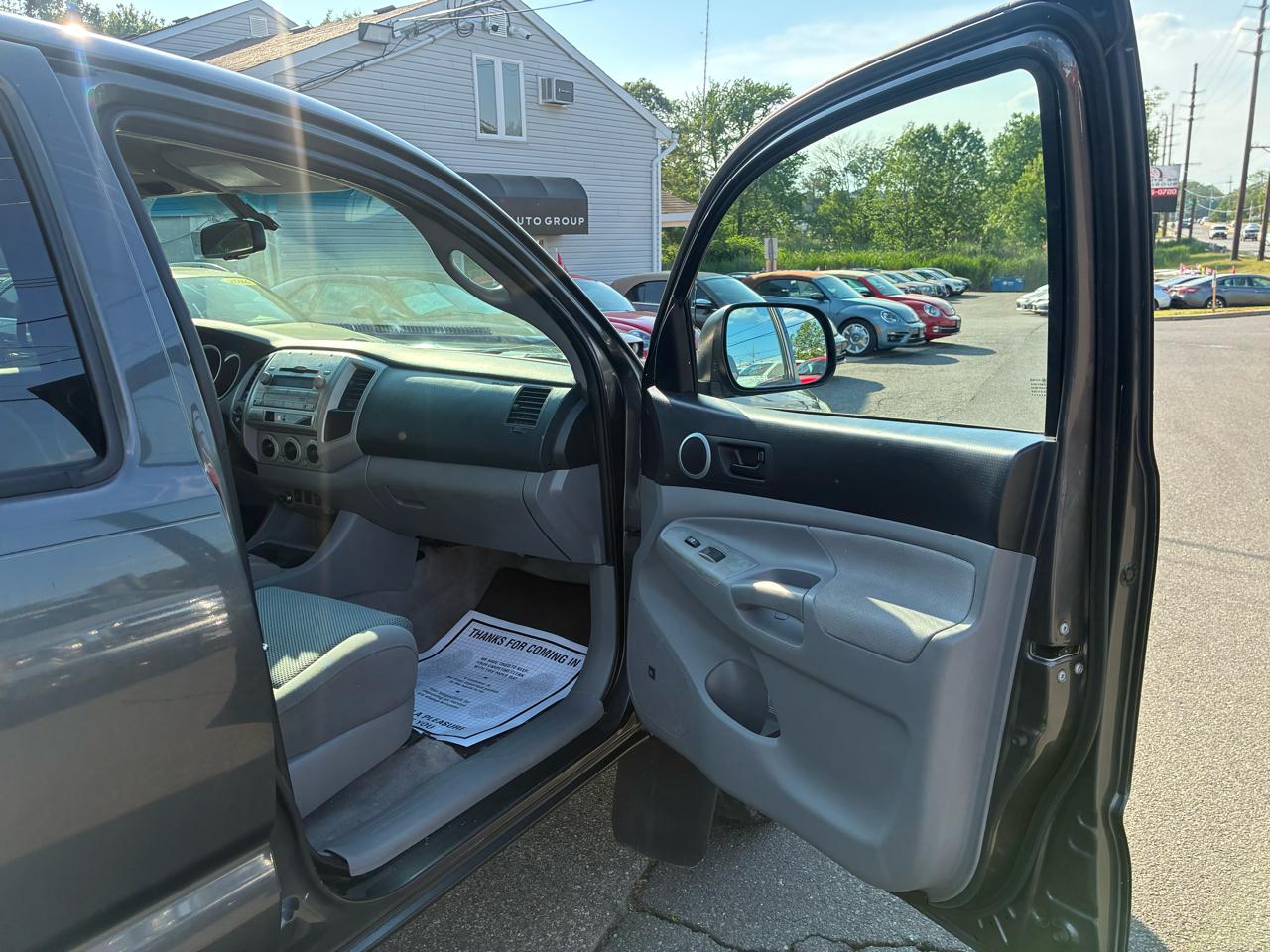 Toyota Tacoma Double Cab V6 4WD 2011