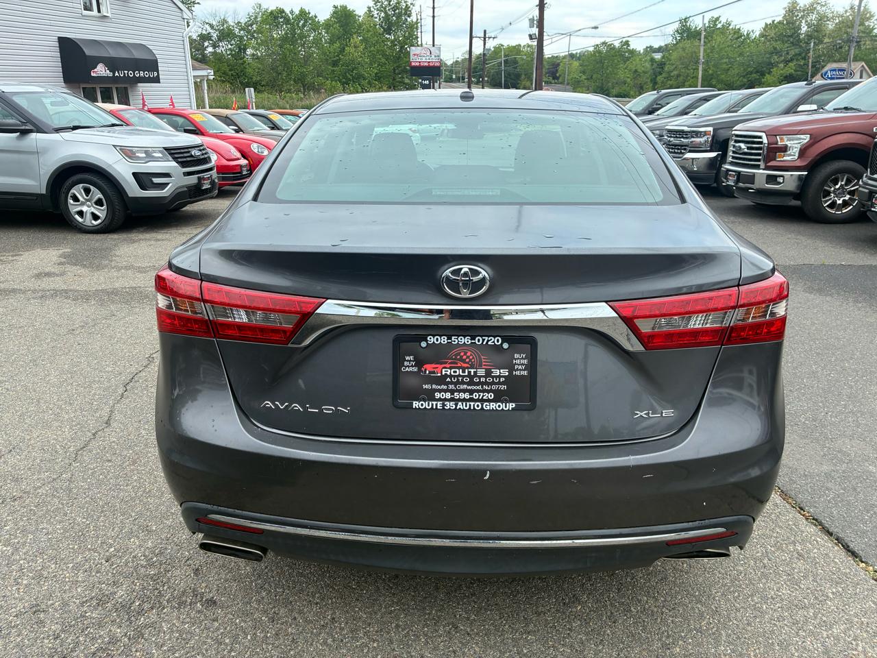 Toyota Avalon XLE 2018