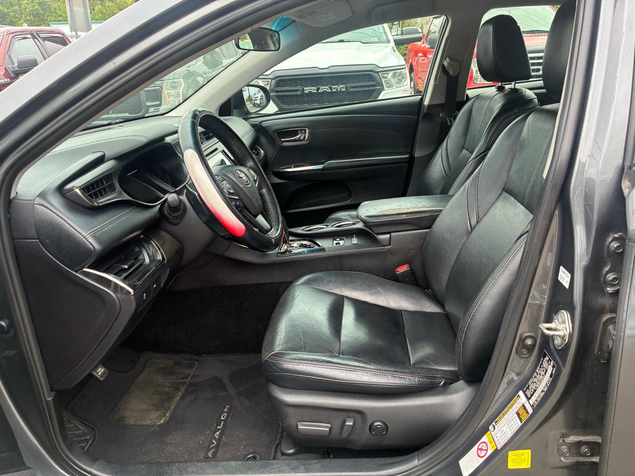 Toyota Avalon XLE 2018